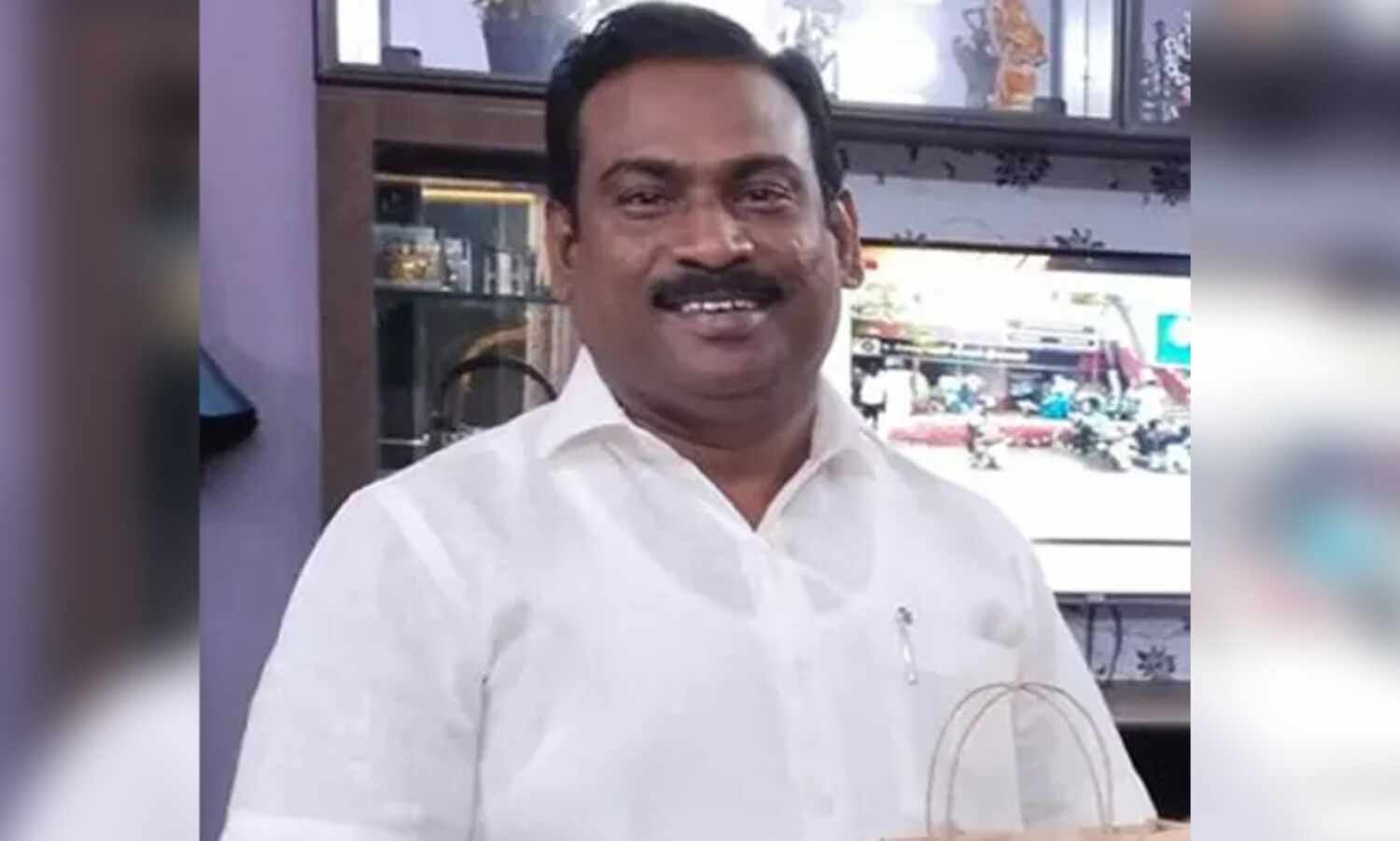 Perambur AIADMK regional secy hacked to death, 5 arrested