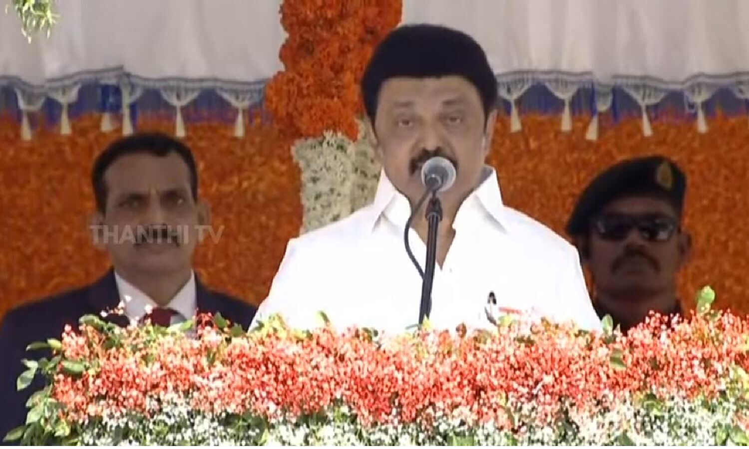 CM Stalin addresses the gathering after hoisting... ... I-Day 2024: CM Stalin hoists the National Flag, confers awards