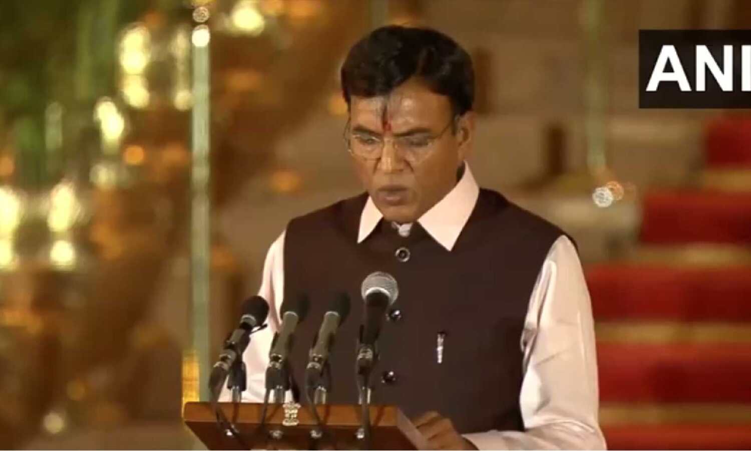 BJP leader Mansukh L. Mandaviya takes oath as a... ... Modi 3.0 new Cabinet HIGHLIGHTS: Narendra Modi takes oath as PM for third time, 72 ministers sworn in